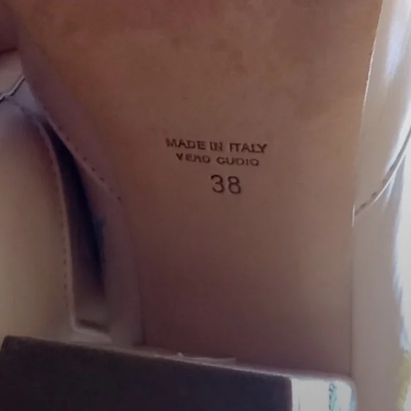 Embroidered leather Boots - Picture 3 of 6